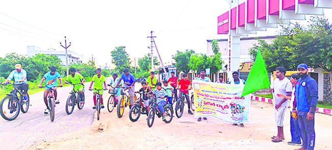 రాహుల్‌గాంధీ   వ్యాఖ్యలపై బీజేపీ నిరసన1