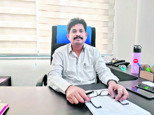 ఆడపడుచులకు బతుకమ్మ కానుక2