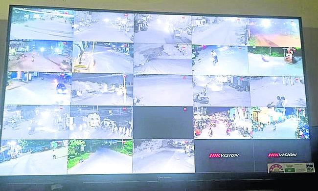సీసీ కెమెరాలతో నేరాలకు చెక్1