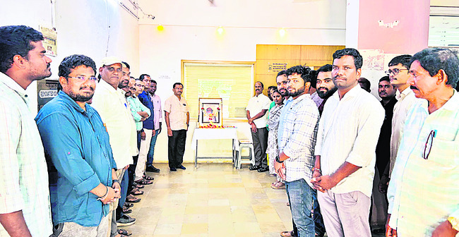 కాళోజీ సేవలు మరువలేనివి1