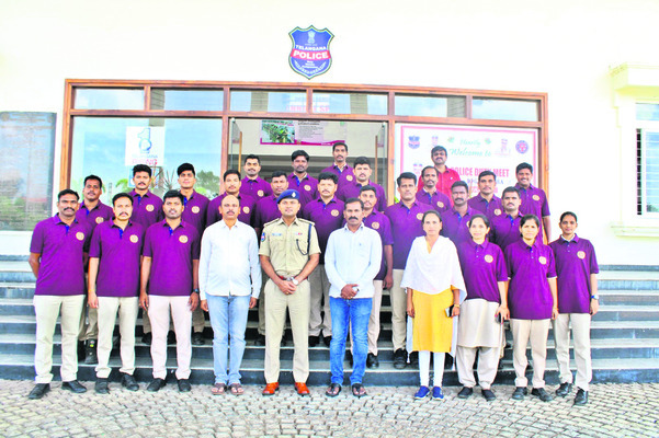 సైబర్ నేరాలపైఅవగాహన తప్పనిసరి
1