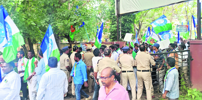 అన్నదాత పోరు2