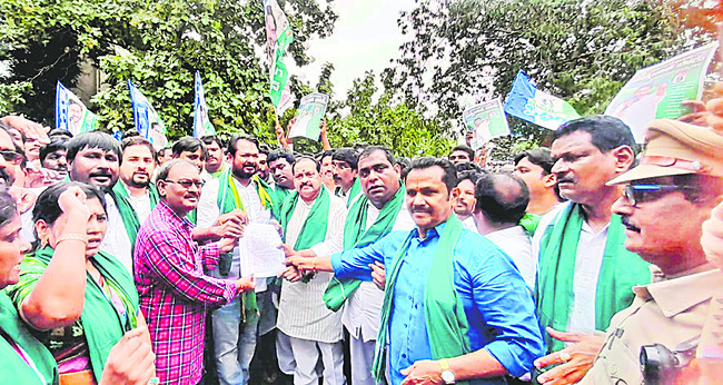అన్నదాత పోరు సక్సెస్‌1