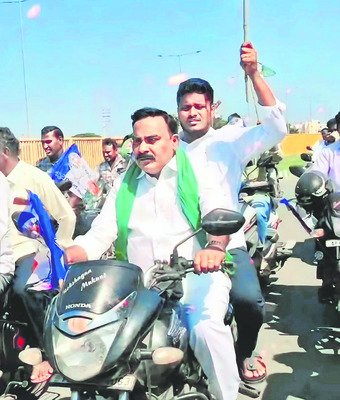 పోరు సింహాలై!4