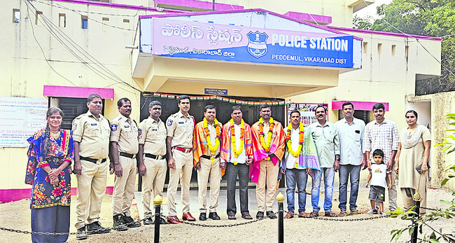 పోలీస్ ఉద్యోగం కత్తిమీద సాము 1