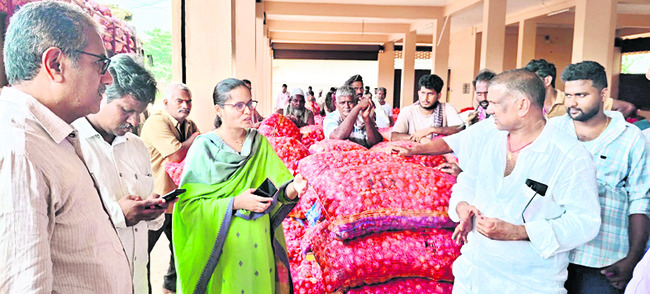 నాసిరకం ఉల్లిపాయలు అమ్మలేం 2