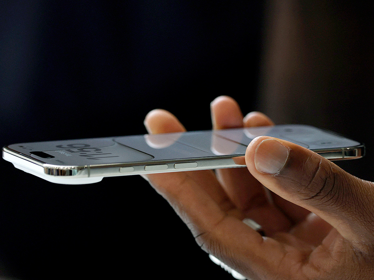 Apple CEO Tim Cook Announcement iPhone 17 Products at Apple Park11