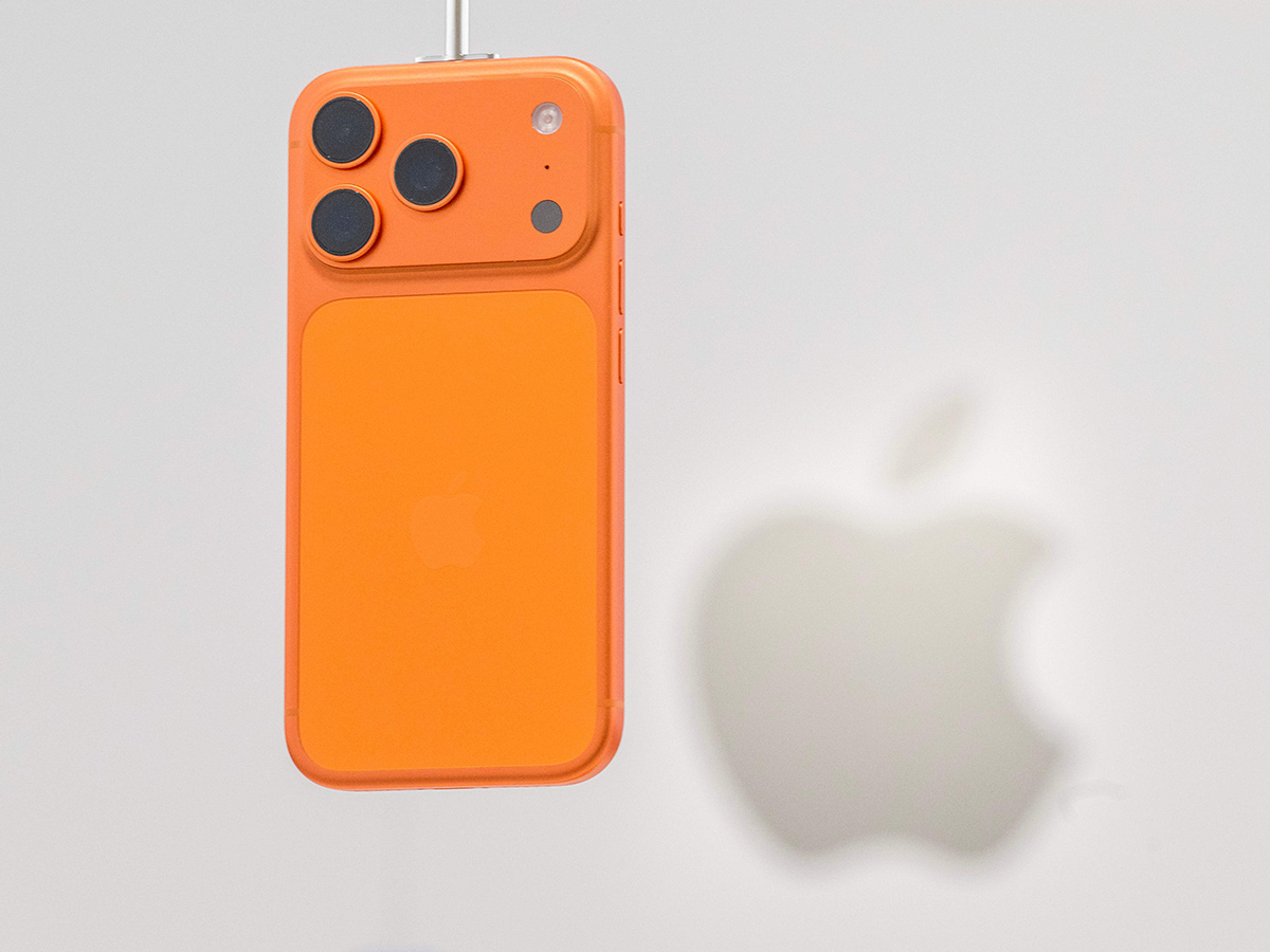 Apple CEO Tim Cook Announcement iPhone 17 Products at Apple Park7