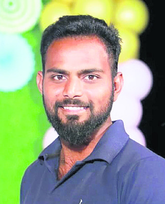నీళ్లుండి ఏం లాభం లేదు
1