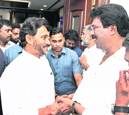 సరిహద్దుల్లో ఇసుక దందా 2