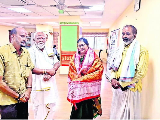 ధూపదీపనైవేద్య అర్చకులకు వేతనాలు అందించాలి
1