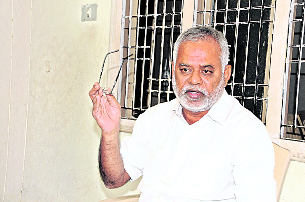 ఎమర్జెన్సీలో కూడా ఇలా లేదు.. 
1