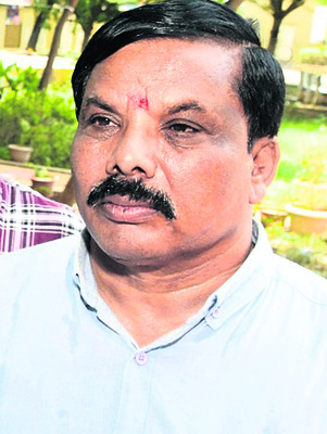 ఎమర్జెన్సీలో కూడా ఇలా లేదు.. 
3