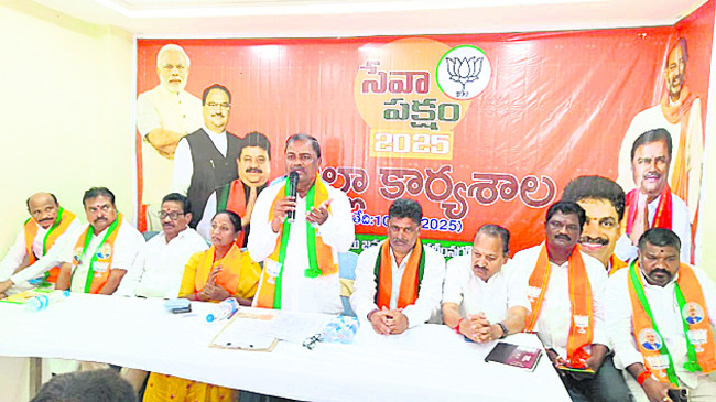 ఐలమ్మ పోరాట   పటిమ స్ఫూర్తిదాయకం1