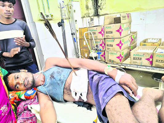 5 గంటలు శ్రమించి..పొట్టలో దిగిన బాణం తొలగింపు1