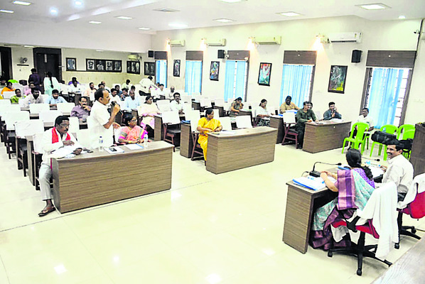 దివ్యాంగుల పింఛన్లు రద్దు చేయవద్దు 1