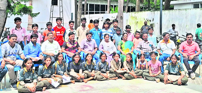 స్కూల్‌గేమ్స్‌ పోటీల్లో సత్తా చాటాలి1