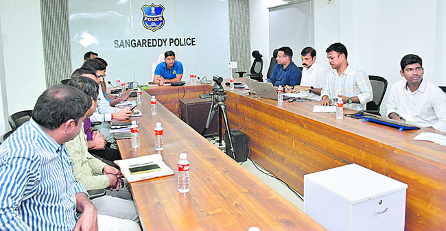 ఉత్తమ ప్రతిభ కనబరచాలి
1