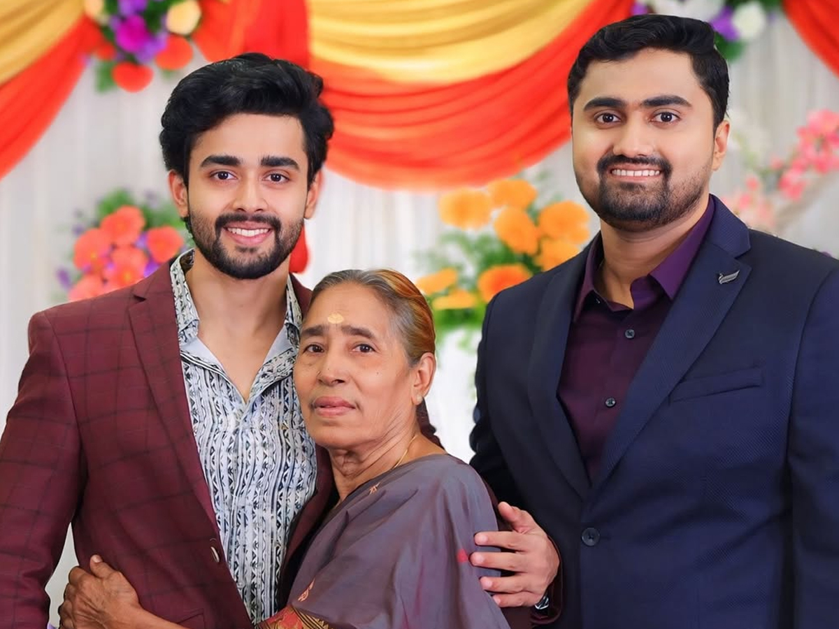 Bigg Boss Fame Gautham Krishna Brother Daughter cradle ceremony Photos13