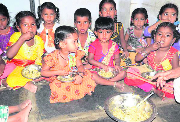 కిచెన్ గార్డెన్లతో పోషకాహారం1