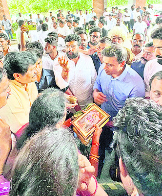 మిథున్‌రెడ్డిని కలిసిన బెల్లాన 1