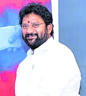 పత్రికా స్వేచ్ఛకు  ప్రాధాన్యమివ్వాలి
2