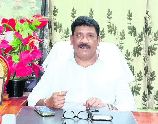 రెడ్బుక్ రాజ్యాంగంలోపత్రికా స్వేచ్ఛ కూడా లేదు 2