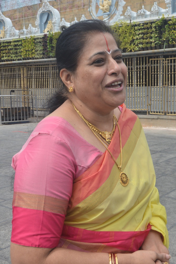 Celebrities Visits Tirumala Tirupati Photos2