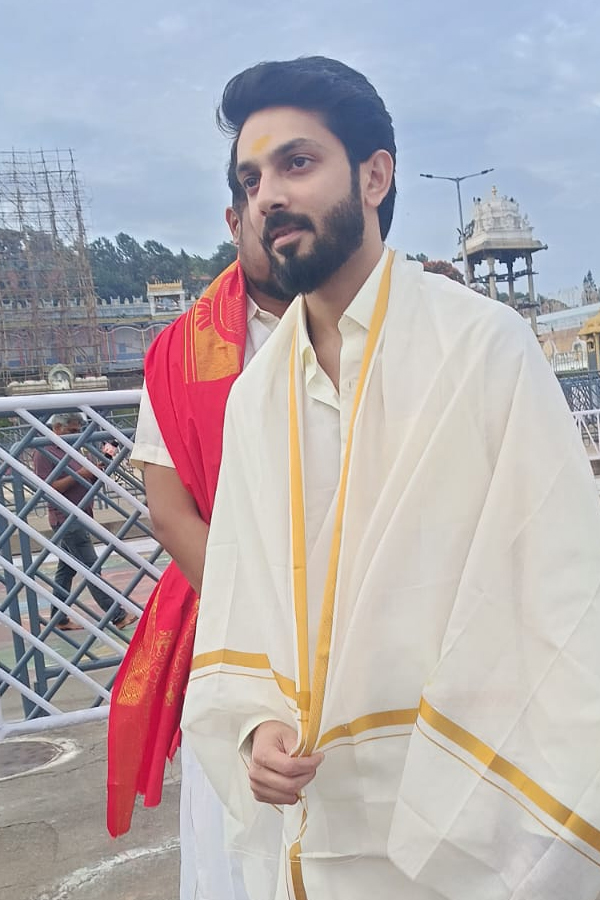 Celebrities Visits Tirumala Tirupati Photos11
