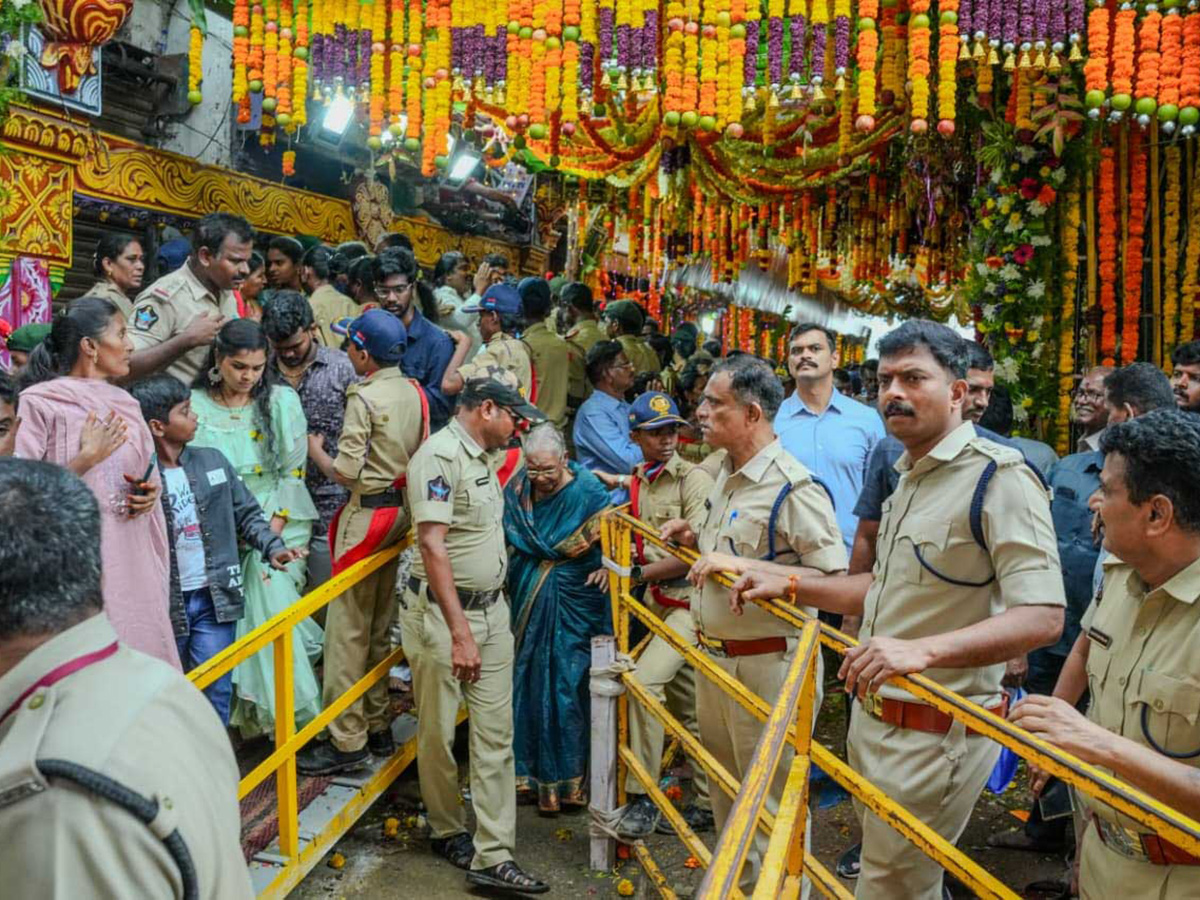 Devotional : Poleramma Jatara is a festival in Venkatagiri Photos16