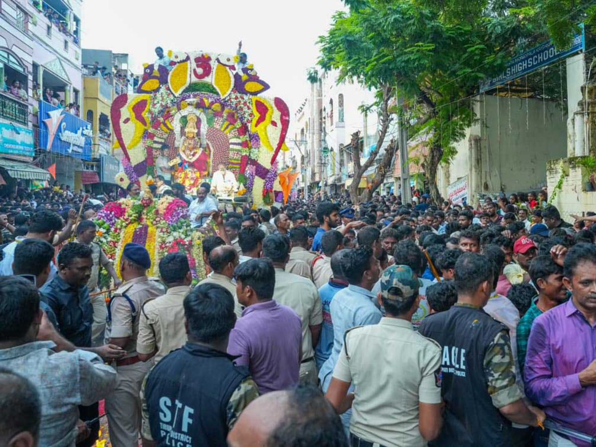 Devotional : Poleramma Jatara is a festival in Venkatagiri Photos2