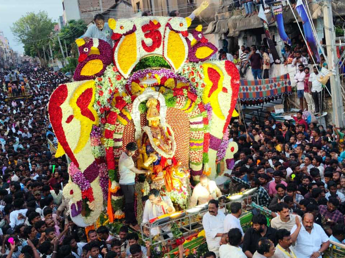 Devotional : Poleramma Jatara is a festival in Venkatagiri Photos4