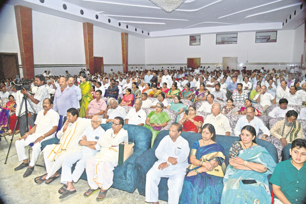 ధర్మాన సావిత్రమ్మకు నివాళులు 1