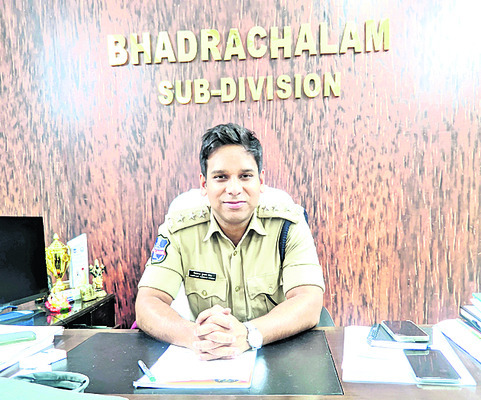 ఈజీగా రాజీ!1