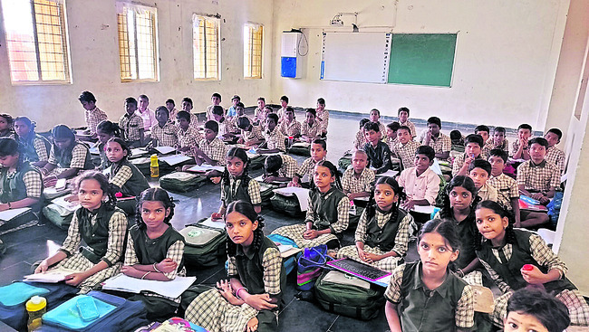 అవస్థల ఒడి! 1
