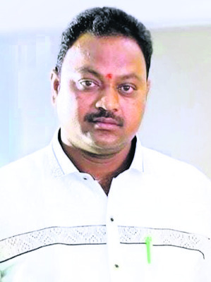 సమస్యలపై ప్రశ్నిస్తే కేసులు పెడతారా..
1