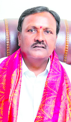 పదవులకు అప్పు ముప్పు!1