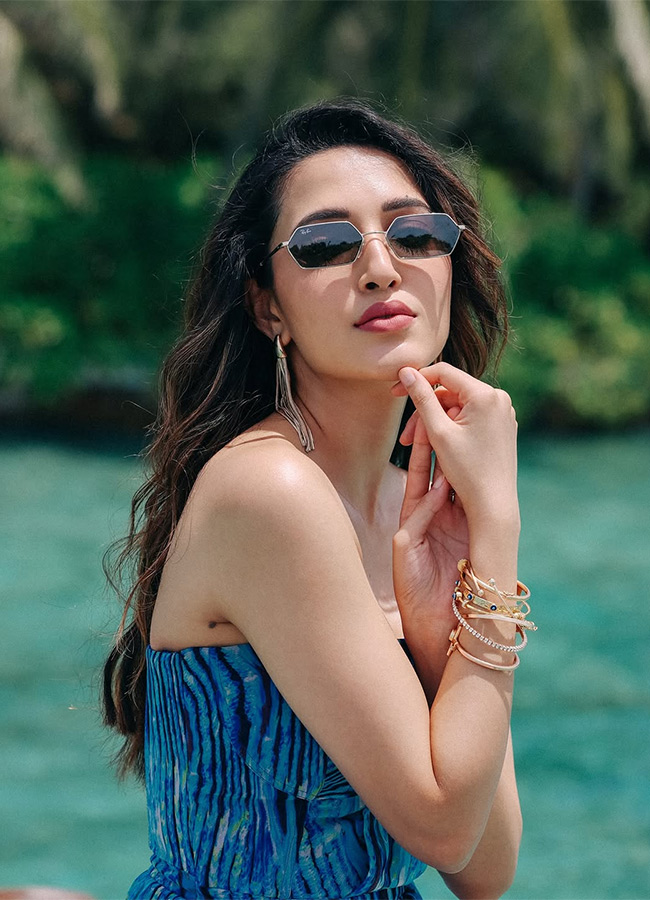 Actress Neha Shetty Enjoy in Maldives Viral Photos10