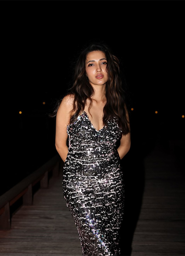 Actress Neha Shetty Enjoy in Maldives Viral Photos4