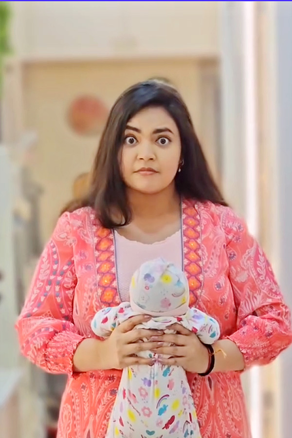 TV Actors Marina And Rohith Shared Their Daughter First Pictures: Photos3