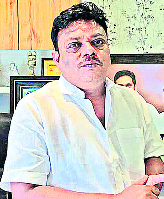 విలేకరుల సమావేశం కవర్ చేస్తే కేసులు పెడతారా? 1