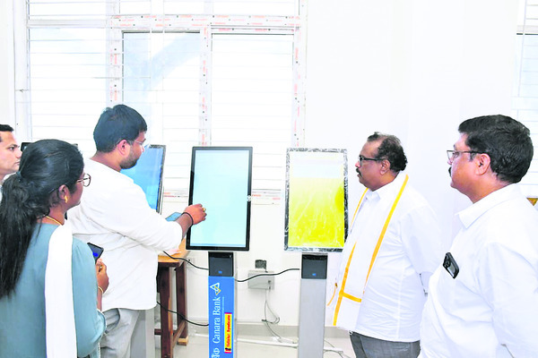 మెరుగైన వైద్యసేవలు అందించాలి1