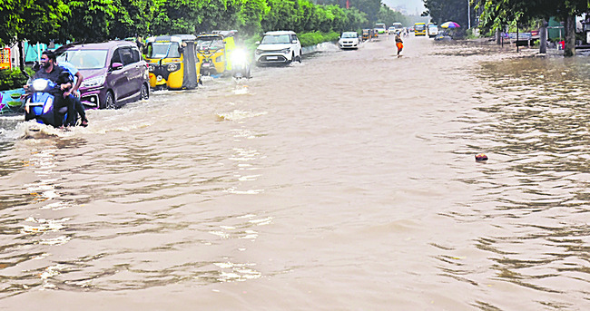 గుంటూరు నగర వాసులకు తప్పని తీవ్ర ఇబ్బందులు1