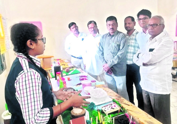 ‘వైజ్ఞానిక ప్రదర్శనలతో  సృజనాత్మకత పెరుగుతుంది’ 
1