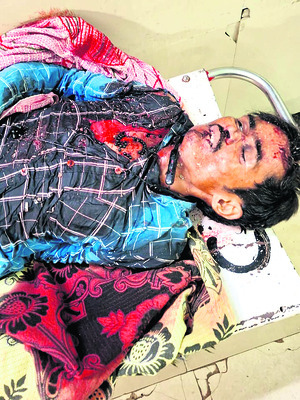 దుస్తులు ఇస్త్రీ చేస్తుండగా..1