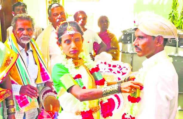 అంధ జంటకు వివాహోత్సవం2