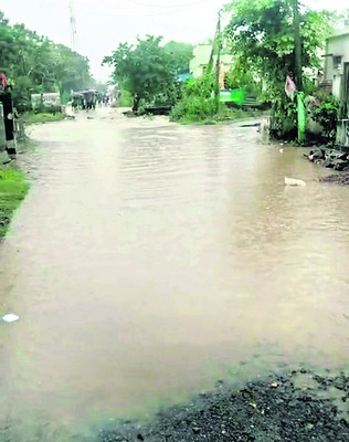 జోరు వాన.. పెరిగిన వరద3