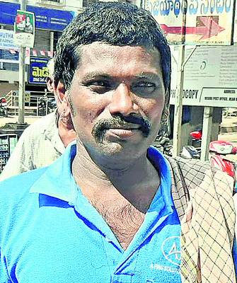 యూరియా ఎక్కడ బాబూ.. 5