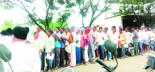 యూరియా ఇవేం వెతలయా!1