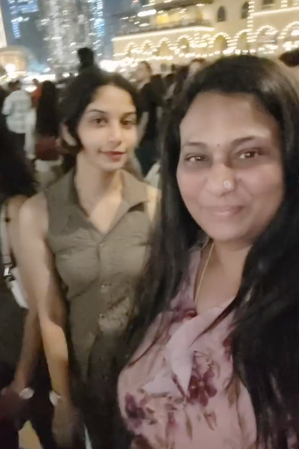 Actress Sridevi Apalla Dubai Tour With Family Photos3